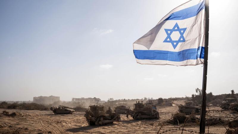 Izraēlas karogs pie Gazas joslas