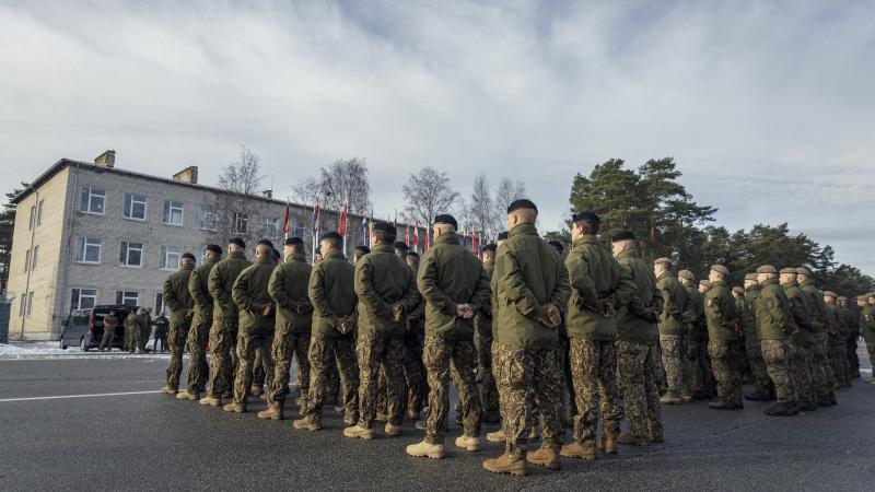 Karavīri pirms došanās uz Irāku