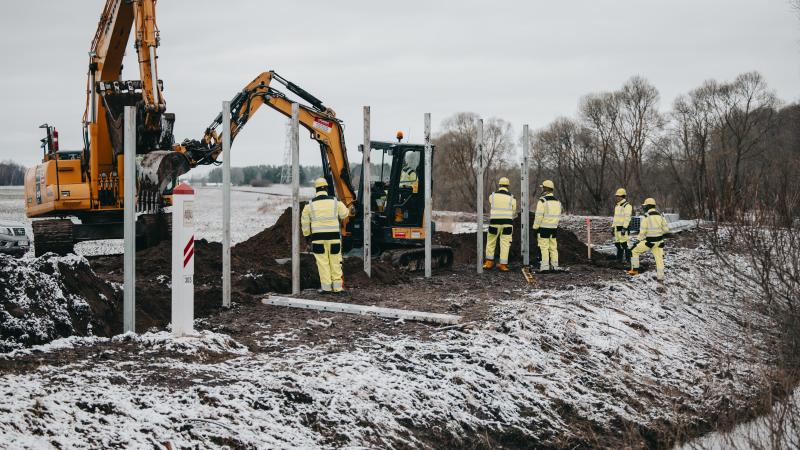 VNĪ un NBS uzsāk darbu pie žoga izbūves uz Latvijas - Krievijas robežas
