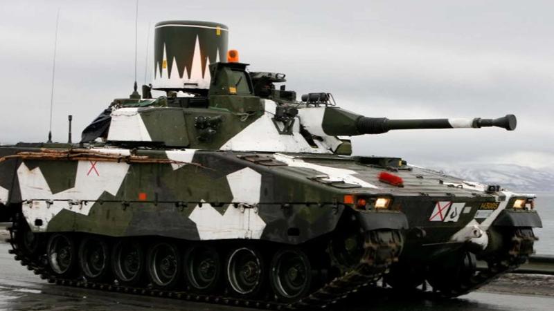 Zviedrijas pašgājējs zenītlielgabals Lvkv 9040