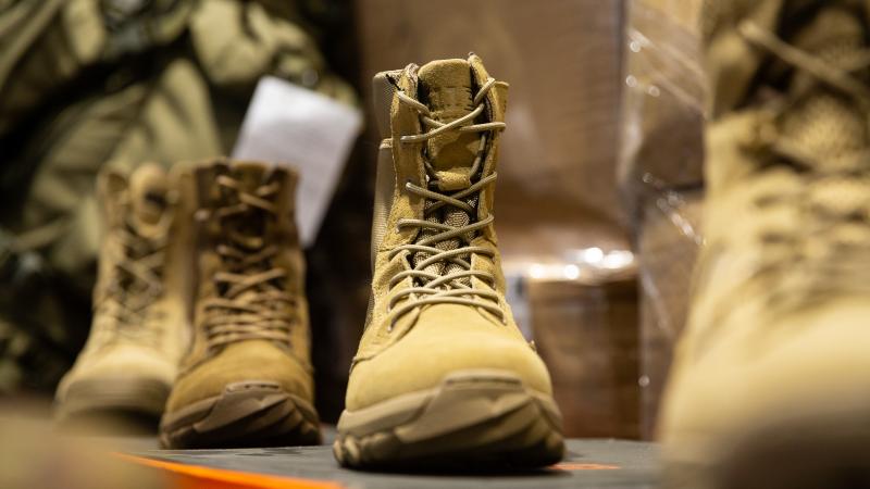 Ekipējums VALIC noliktavā