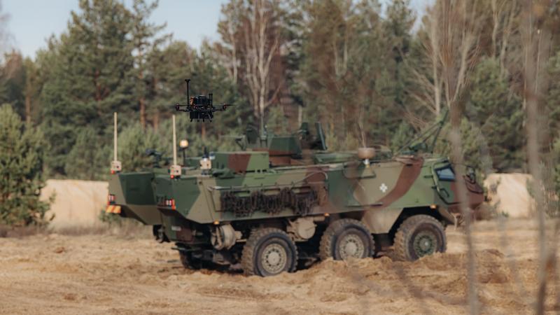 Patria un drons eksperimenta laikā