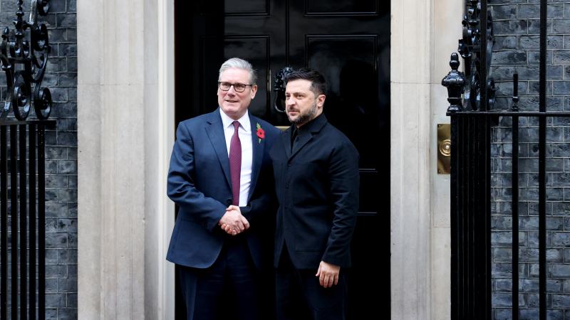 Zelenskis vizītē Londonā
