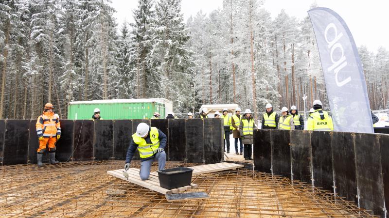 Kapsulas iemūrēšana