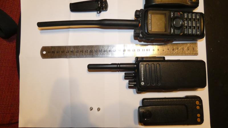 Pie nelegālajiem migrantiem atrastais Baltkrievijas militārpersonu ekipējums