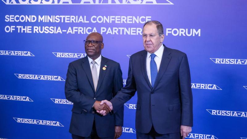 Krievijas un Ekvatoriālās Gvinejas pārstāvji