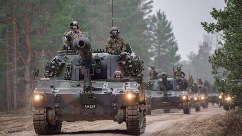 Artilērijas divizions ar "M109" pašgājējhaubicēm