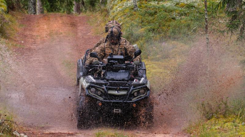 Zemessardzes 2.Vidzemes brigādes zemessargi mācību laikā