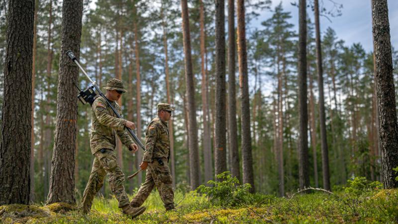 Mičiganas Nacionālās gvardes inženieri Sēlijas poligonā