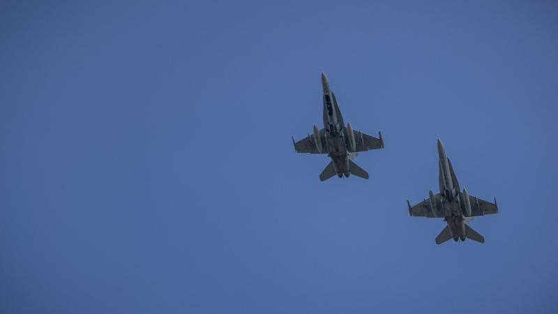 F-16 iznīcinātāji