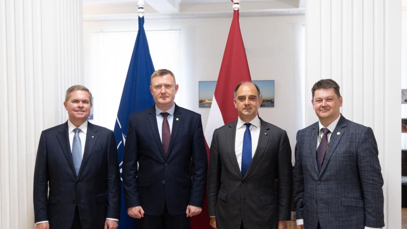 AM vadība tiekas ar NATO ģenerālsekretāra palīgiem