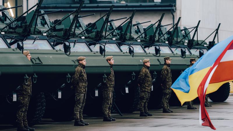 Latvijā ražoto bruņutransportieru "Patria" 6x6 nodošana Ukrainas bruņotajiem spēkiem