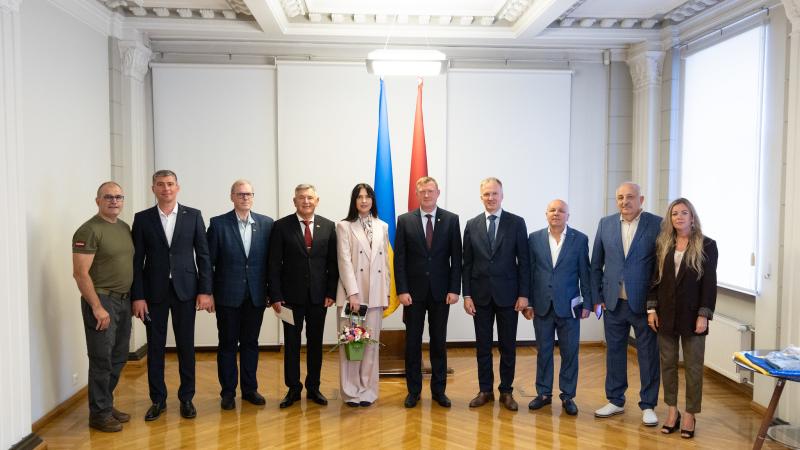 Goda konsulu Ukrainā apbalvošana
