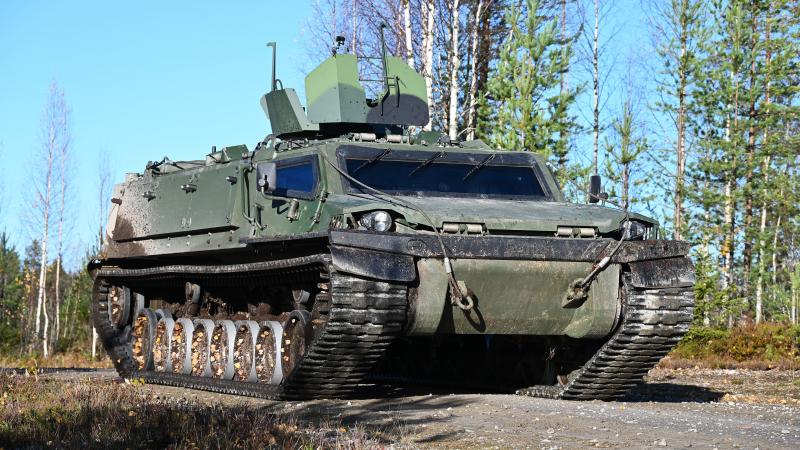 "Patria" TRACKX bruņutransportieris