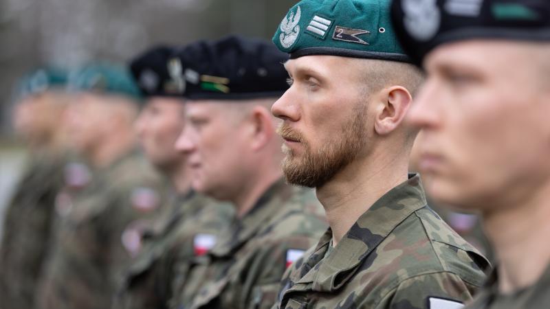 Polijas bruņoto spēku karavīri Ādažu bāzē Latvijā