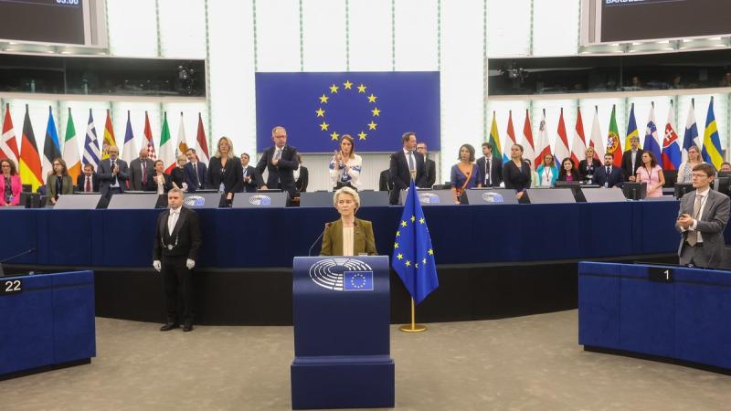 Eiropas Komisijas prezidente Urzula fon der Leiena uzrunā Eiropas Parlamentu Strasbūrā