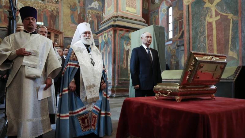 Dmitrija Donskoja relikviju sagaidīšanas ceremonija Krievijas okupētajā Doneckas apgabala daļā