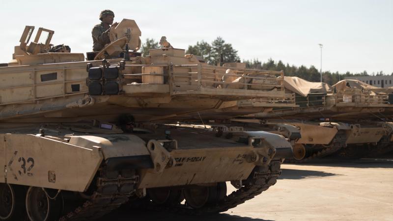 ASV tanks “Abrams” Pabrades poligonā Lietuvā