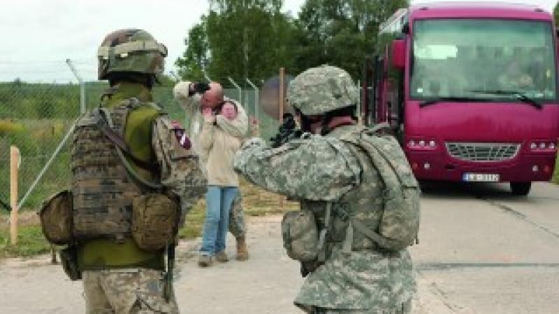 Militārās mācības Aviācijas bāzē